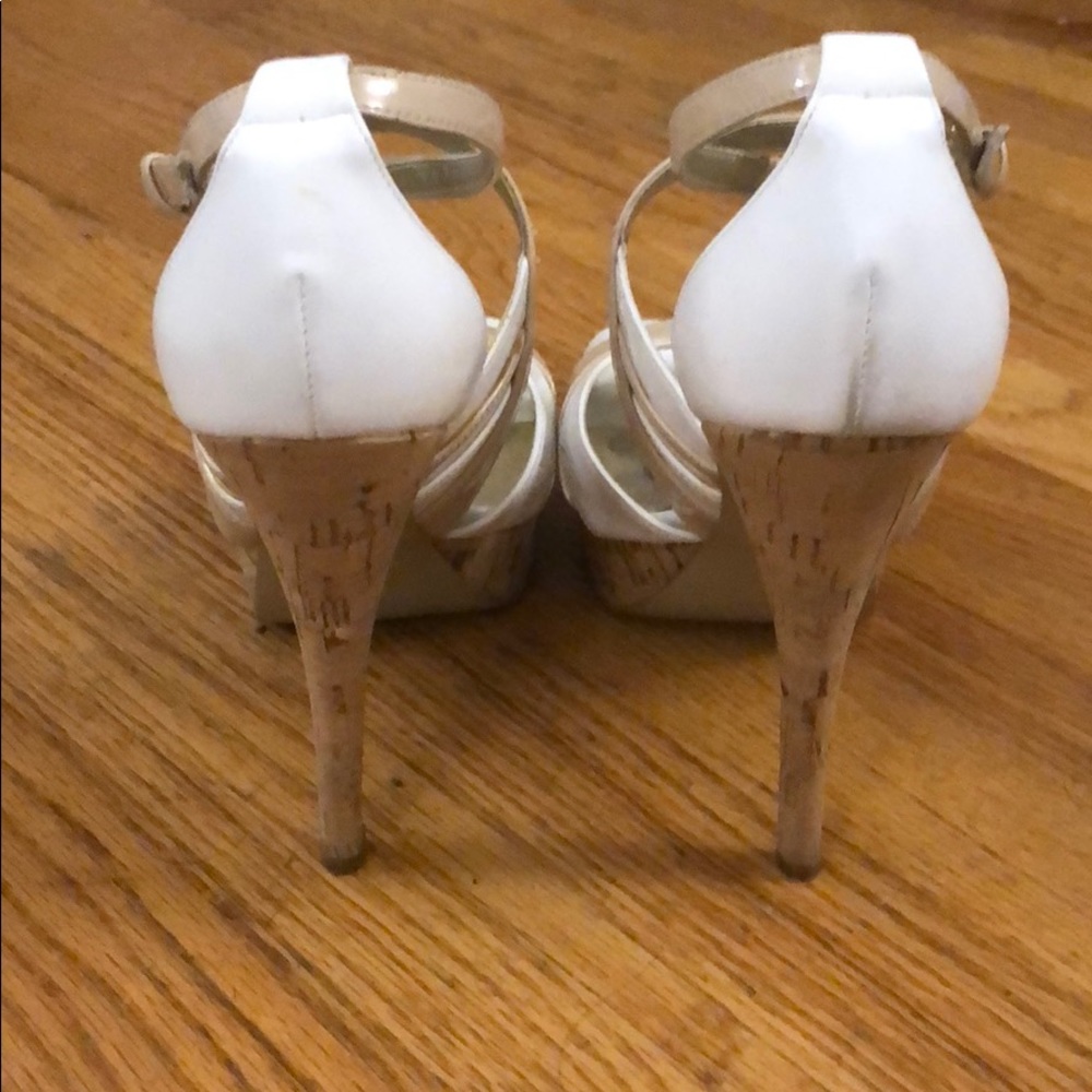 Strapped Guess Sandals - Picture 3 of 4